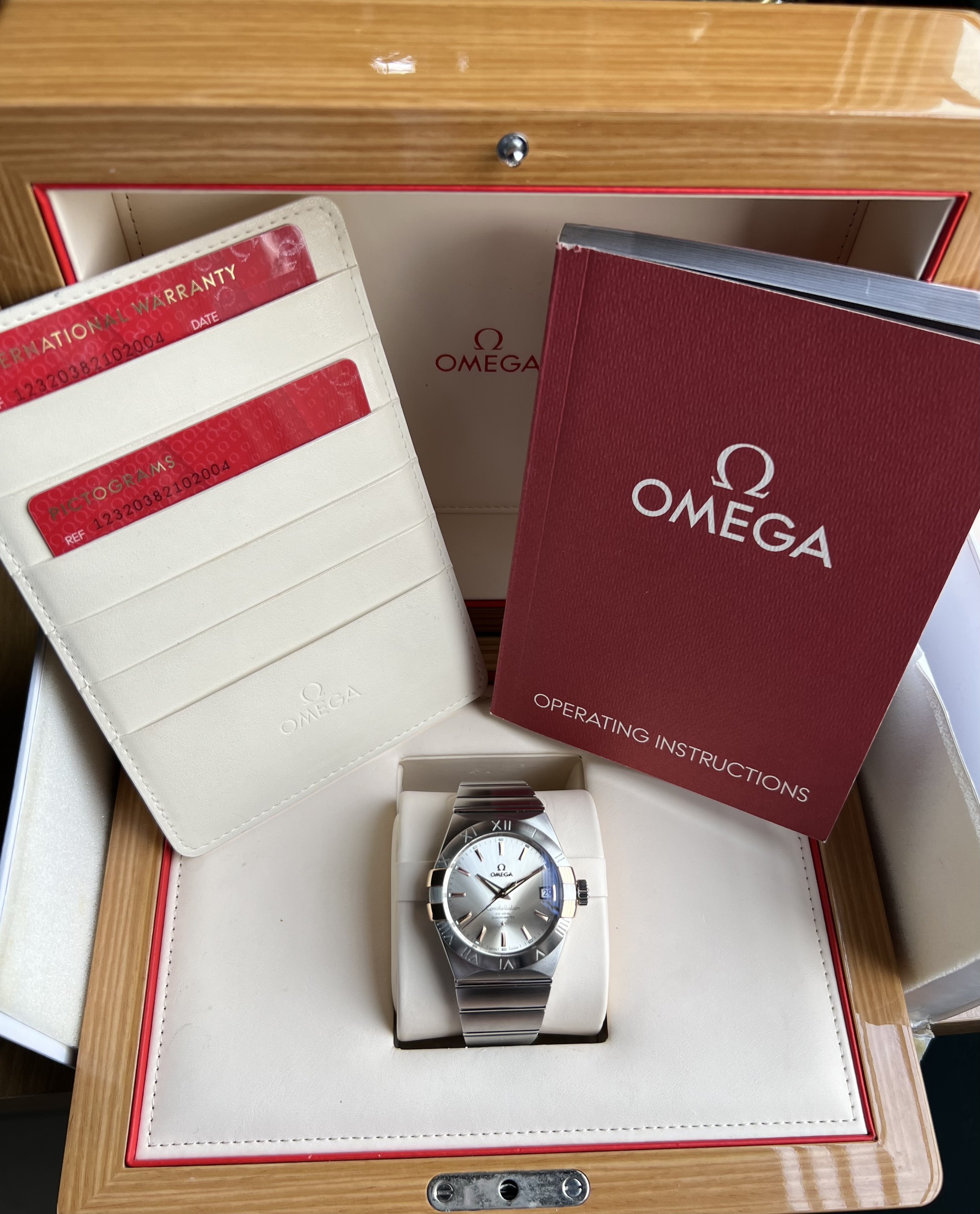 Omega Constellation 38.5mm demi 18k 123.20.38.21.02.004 